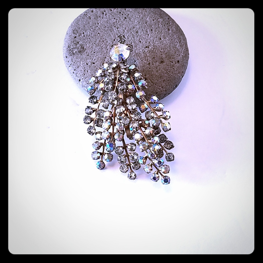 Vintage Rhinestone broach